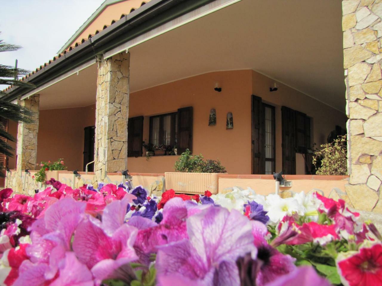 B&B Monte Gruttas Camisa Εξωτερικό φωτογραφία